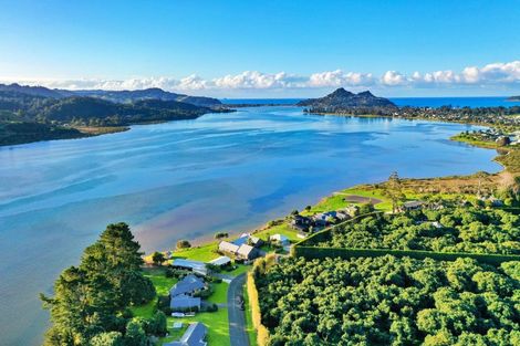 Photo of property in 79 Tangiteroria Lane, Pauanui, Hikuai, 3579