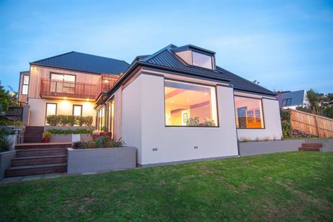 Photo of property in 92 Cannon Hill Crescent, Mount Pleasant, Christchurch, 8081