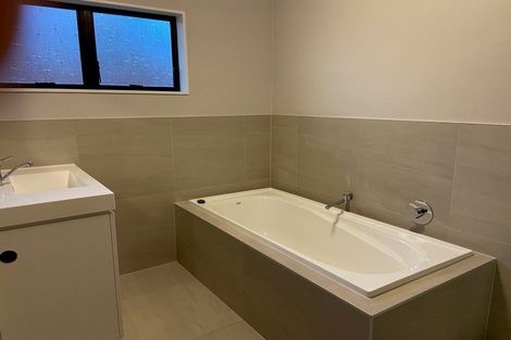 Photo of property in 11a Balmain Road, Birkenhead, Auckland, 0626