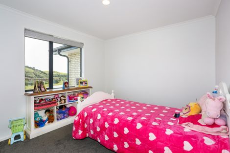 Photo of property in 23 Bird Road, Otaua, Waiuku, 2682