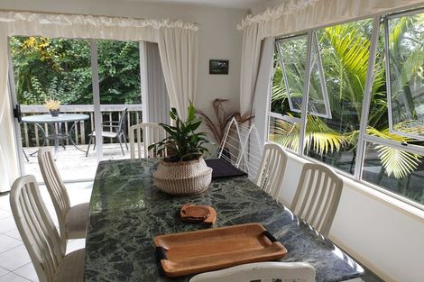 Photo of property in 17 Prestige Place, Castor Bay, Auckland, 0620