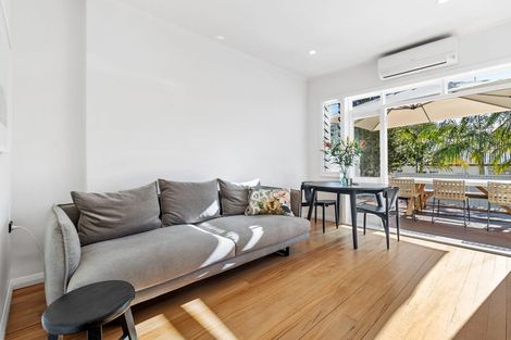 Photo of property in 55 Premier Avenue, Point Chevalier, Auckland, 1022