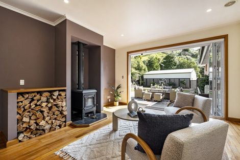 Photo of property in 11 Orite Drive, Mangorei, New Plymouth, 4371