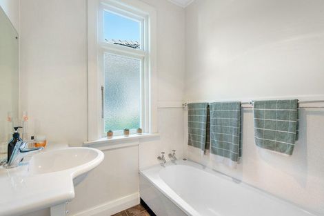 Photo of property in 14 Wilson Avenue, Saint Clair, Dunedin, 9012