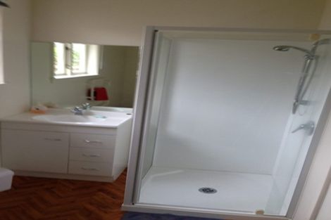 Photo of property in 212 Avonhead Road, Avonhead, Christchurch, 8042