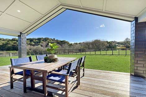 Photo of property in 46 Montgomery Crescent, Kinloch, Taupo, 3377