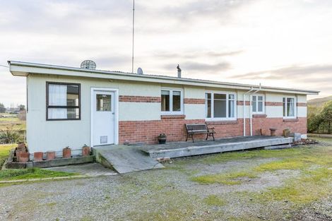 Photo of property in 94 Old Main Road, Waipahi, Gore, 9771