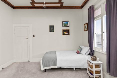 Photo of property in 15 Ellison Street, Napier South, Napier, 4110