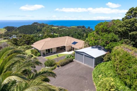 Photo of property in 172 Cape Rodney Road, Leigh, 0985