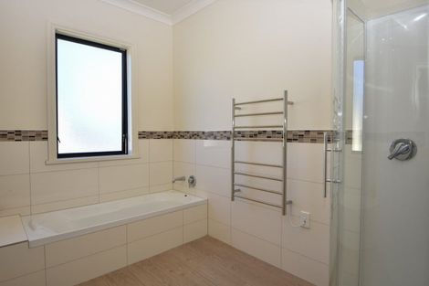 Photo of property in 39 Armstrong Avenue, Carterton, 5713