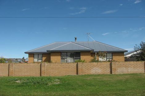 Photo of property in 12 Bowen Street, Rakaia, 7710
