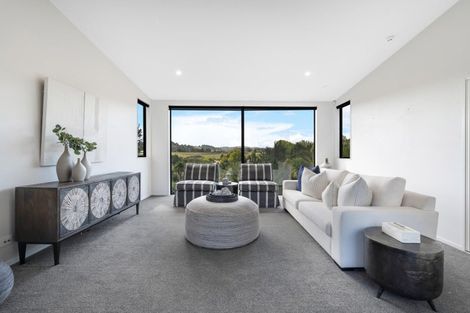 Photo of property in 27 Brownhill Road, Whitford, Manurewa, 2576