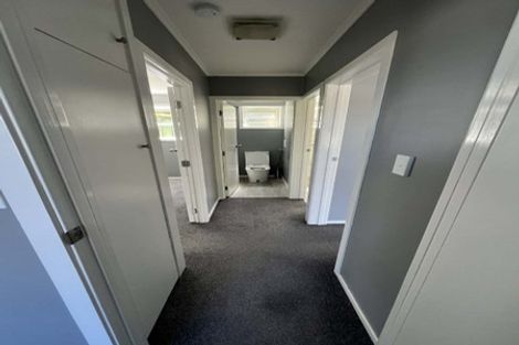 Photo of property in 68 Gladstone Road, Northcote, Auckland, 0627