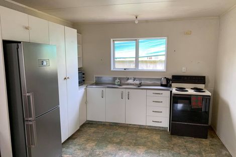 Photo of property in 2/5 Rainsford Street, Moturoa, New Plymouth, 4310