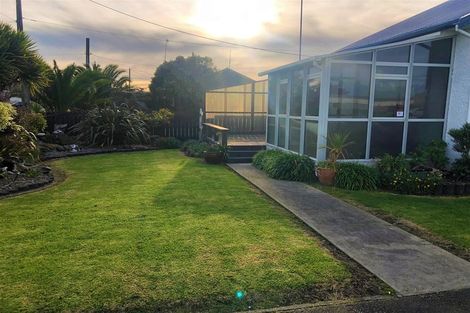 Photo of property in 3 Wharf Street, Castlecliff, Whanganui, 4501