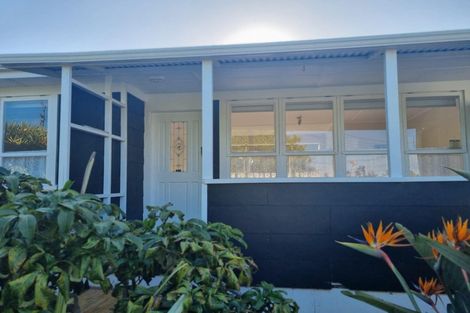 Photo of property in 834a Whangaparaoa Road, Manly, Whangaparaoa, 0930