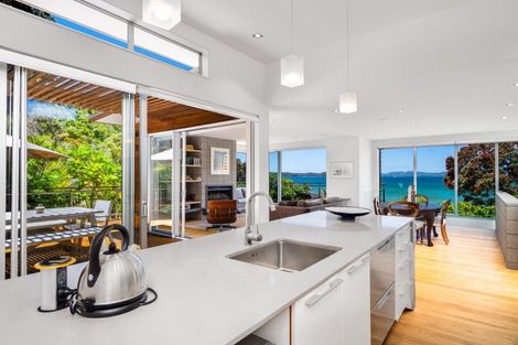 Photo of property in 53 Long Beach Road, Russell, 0202