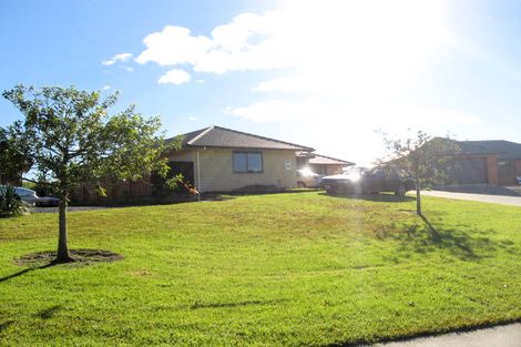 Photo of property in 16 Halyard Loop, Haruru, 0204