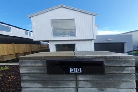 Photo of property in 38 Kea Road, Silverdale, 0932