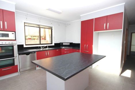 Photo of property in 42-44 David Crescent, Karori, Wellington, 6012