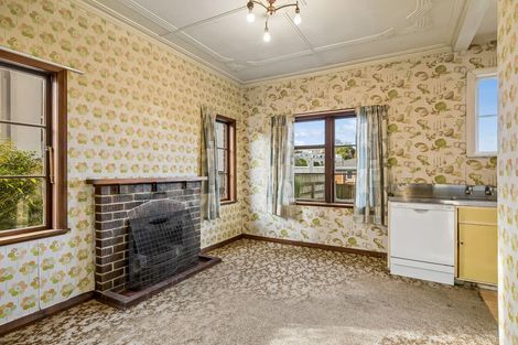 Photo of property in 35 Glenpark Avenue, Mornington, Dunedin, 9011