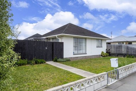 Photo of property in 3 Brentwood Street, Parklands, Christchurch, 8083