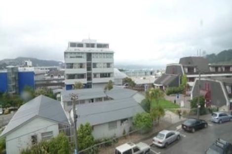 Photo of property in 8e Finlay Terrace, Mount Cook, Wellington, 6021