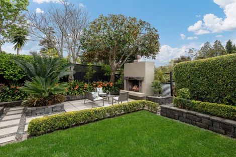 Photo of property in 14 Paparoa Road, Cockle Bay, Auckland, 2014