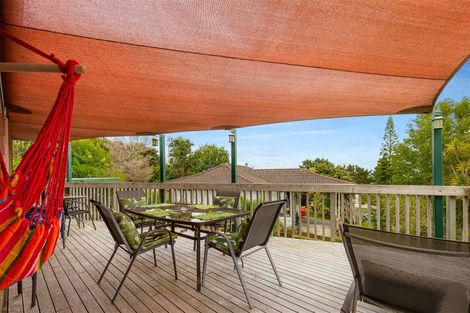 Photo of property in 52 Pemberton Avenue, Bayview, Auckland, 0629