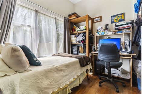 Photo of property in 2/1 Diomede Street, Bayswater, Auckland, 0622