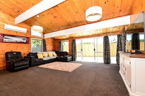 Photo of property in 12 Seamer Place, St Andrews, Hamilton, 3200