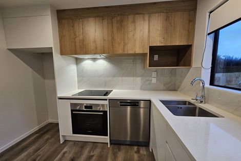 Photo of property in 4e Hepburn Road, Glendene, Auckland, 0602