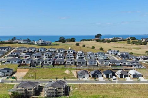 Photo of property in 34 Whakairo Crescent, Gulf Harbour, Whangaparaoa, 0930