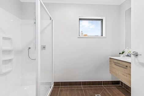 Photo of property in 46 Fenchurch Street, Wai O Taiki Bay, Auckland, 1072