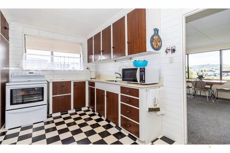 Photo of property in 5-5a Rugby Street, Waimate, 7924