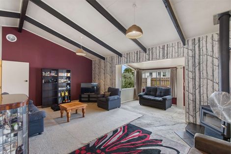 Photo of property in 31 Tongariro Street, Castlecliff, Whanganui, 4501