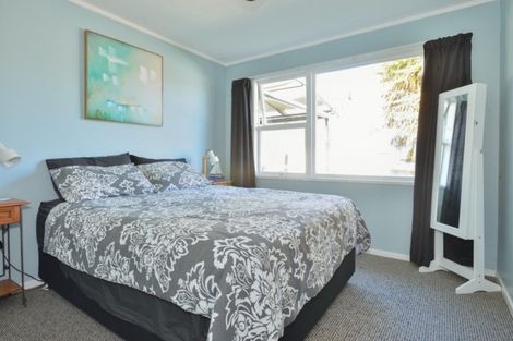 Photo of property in 2 Dillon Bell Road, Whataupoko, Gisborne, 4010