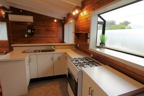 Photo of property in 23 Bluewater Place, Wattle Downs, Auckland, 2103