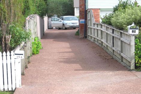 Photo of property in 15 Lyndhurst Road, Te Atatu South, Auckland, 0610