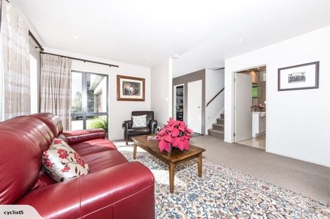 Photo of property in 33a Seacliffe Avenue, Belmont, Auckland, 0622