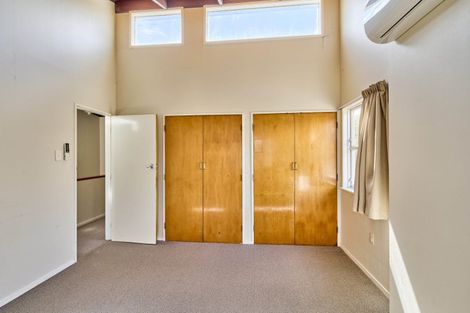 Photo of property in 2/3 Bouverie Street, Petone, Lower Hutt, 5012