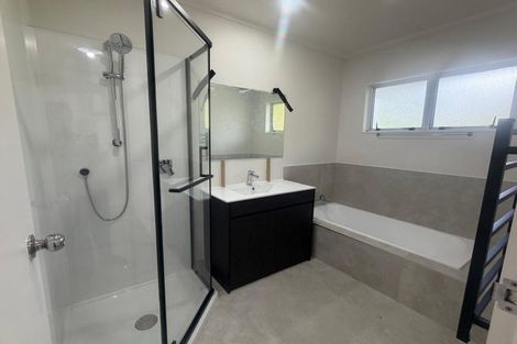 Photo of property in 131c View Road, Sunnyvale, Auckland, 0612