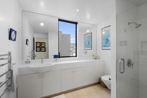 Photo of property in 23a Glendevere Terrace, Redcliffs, Christchurch, 8081