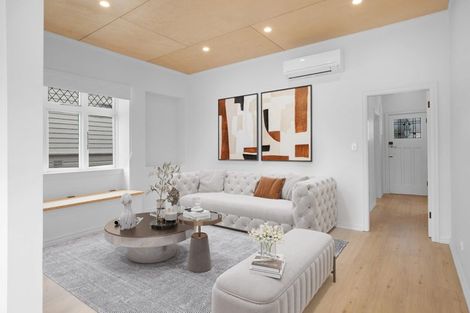 Photo of property in 9 Mckinley Crescent, Brooklyn, Wellington, 6021