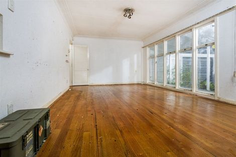 Photo of property in 2/22 Windy Ridge Road, Glenfield, Auckland, 0629