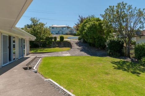 Photo of property in 53 Omokoroa Road, Omokoroa, 3114