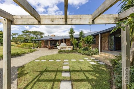 Photo of property in 1226 State Highway 16, Waimauku, 0883