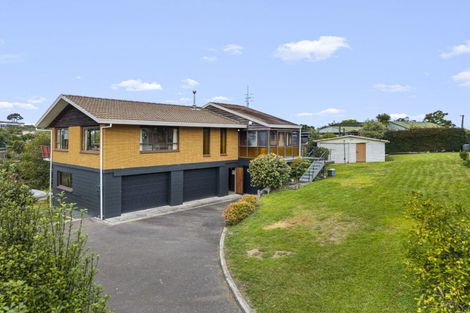 Photo of property in 29 Omokoroa Road, Omokoroa, 3114