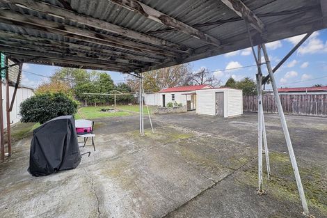 Photo of property in 12 Collett Street, Dannevirke, 4930