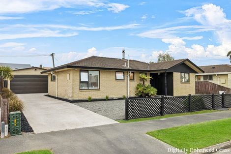 Photo of property in 7 Mchaffies Place, Wainoni, Christchurch, 8061